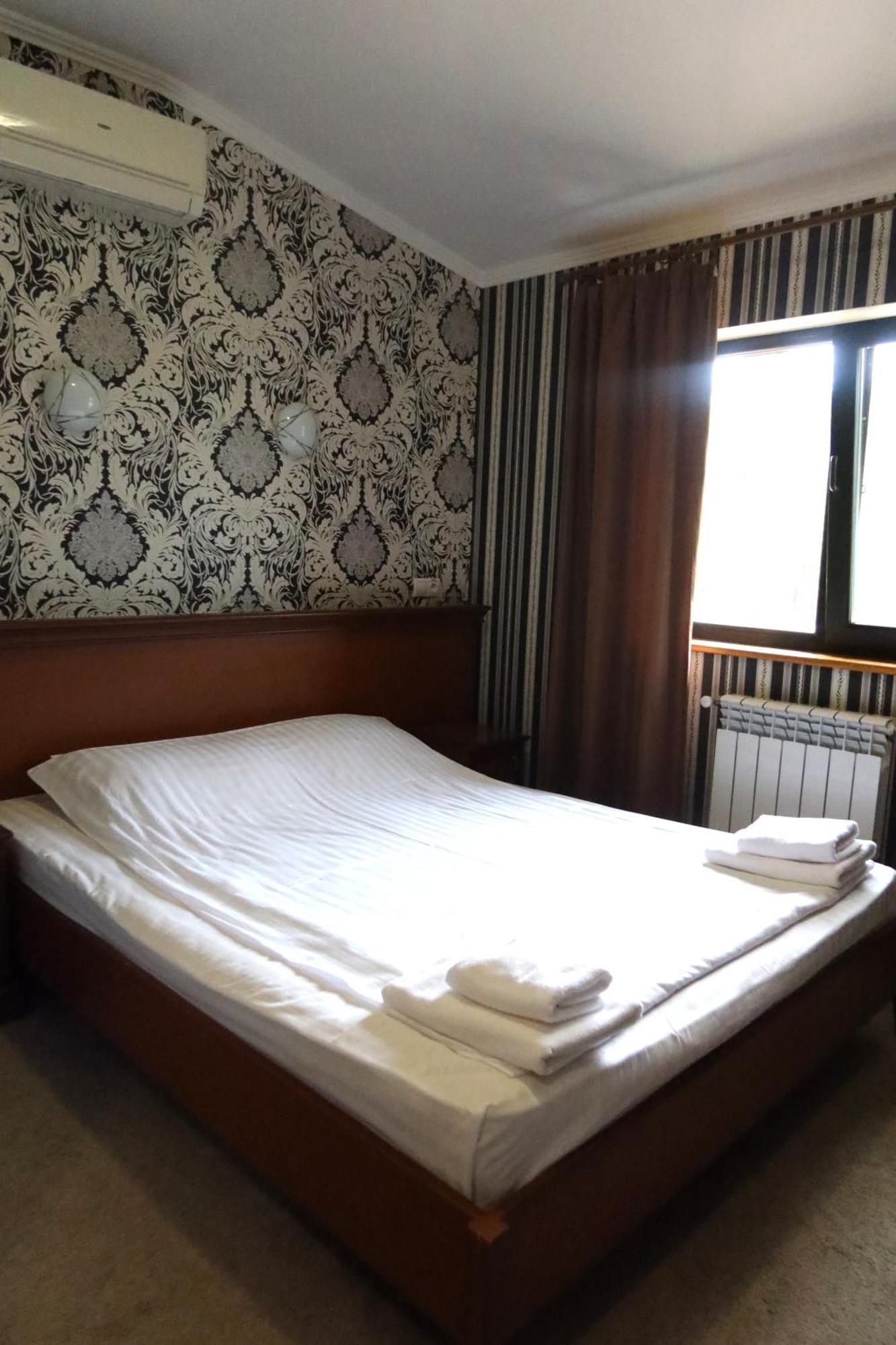 Carivka Hotel Exterior photo